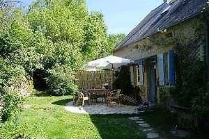 Les Champys Guest House Saint-Péreuse Екстериор снимка